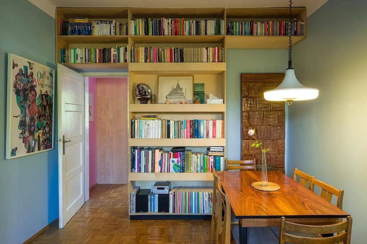 Charming And Stylish Apartment Krakow