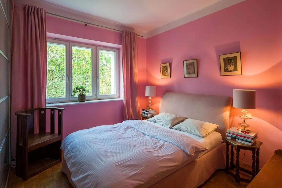 Charming And Stylish Apartment Krakow