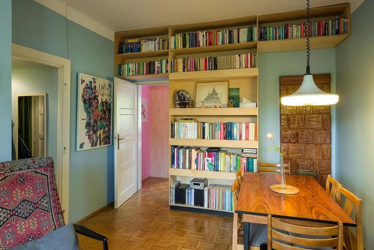 Charming And Stylish Apartment Krakow