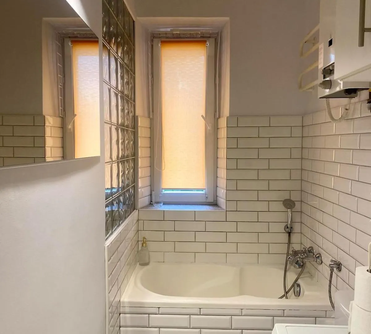Charming And Stylish Apartment Krakow